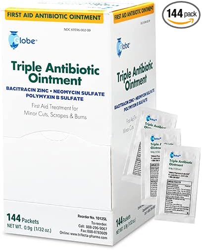 Globe Triple Antibiotic Ointment 0.9g Single Packet, First Aid Kit by GlobeHealthProducts