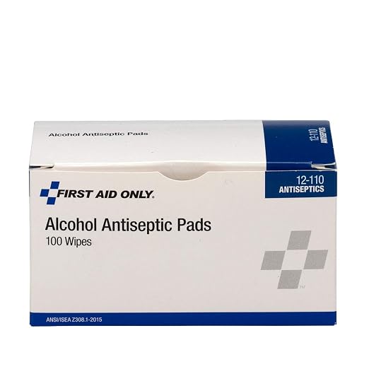 First Aid Only 12-110 Alcohol Wipes, Individually Wrapped, 100 Per Box - Image 2