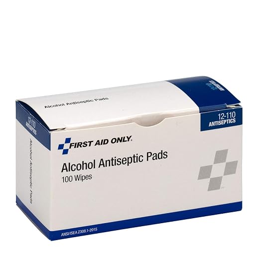 First Aid Only 12-110 Alcohol Wipes, Individually Wrapped, 100 Per Box - Image 3