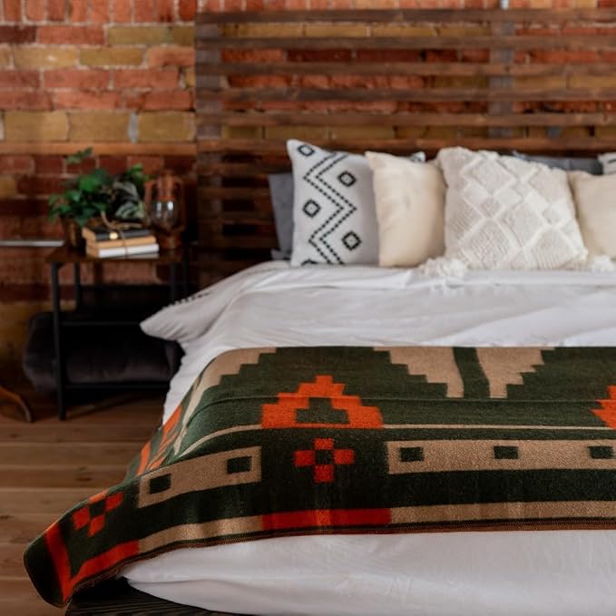 Arcturus Rainier Wool Blanket, Washable Wool Blanket - Image 4