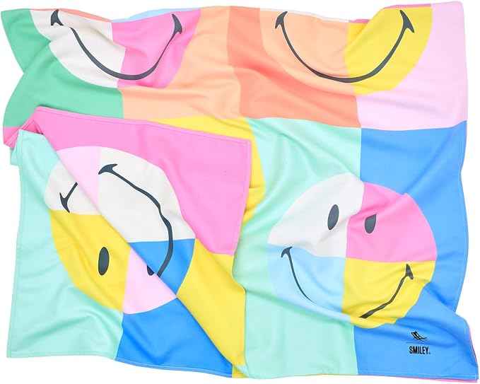 Dock & Bay Beach Towel - Image 5