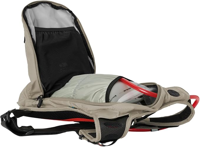 USWE Outlander Moto Hydration Pack, Hiking Hydration Backpack - Image 3