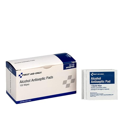 First Aid Only 12-110 Alcohol Wipes, Individually Wrapped, 100 Per Box by FirstAidOnly