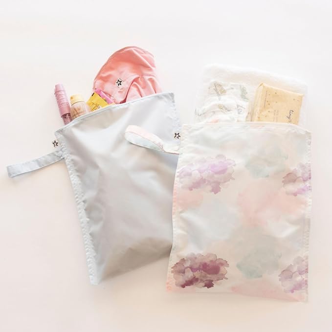 Tiny Twinkle Mess Proof Wet Bags | 2-Pack Reusable Waterproof Wet Bags - Image 2