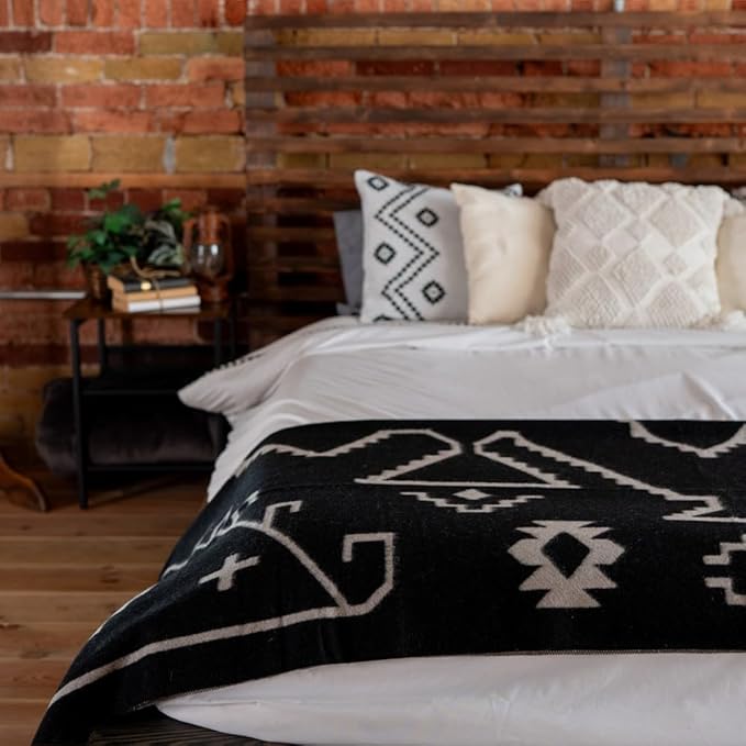Arcturus Rainier Wool Blanket, Washable Wool Blanket - Image 4