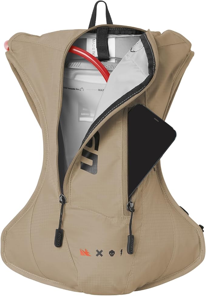 USWE Outlander Moto Hydration Pack, Hiking Hydration Backpack - Image 2