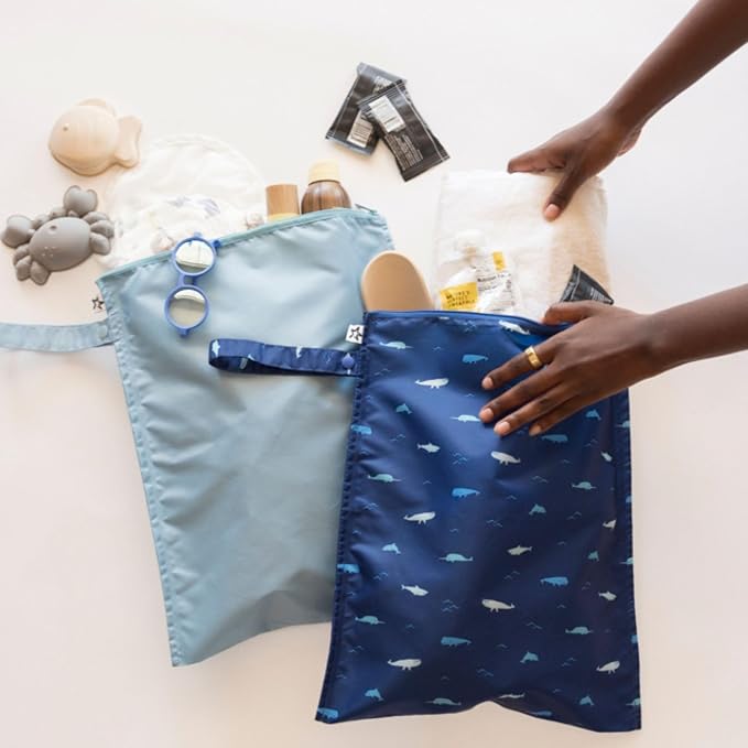 Tiny Twinkle Mess Proof Wet Bags | 2-Pack Reusable Waterproof Wet Bags - Image 3