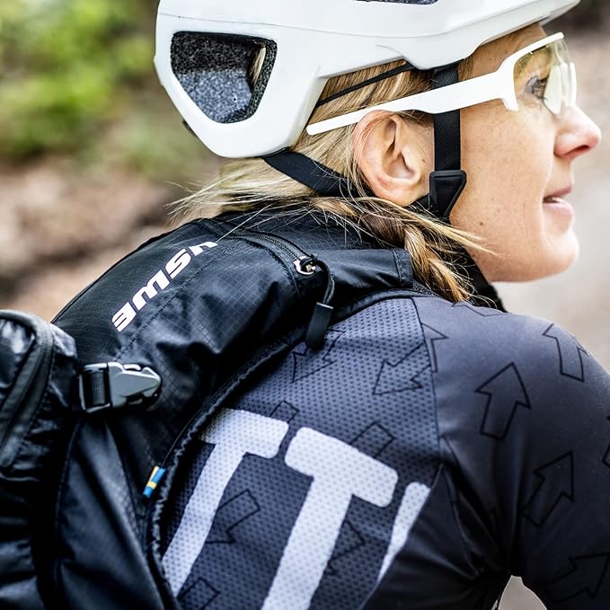 USWE Outlander Hydration Pack - Image 8