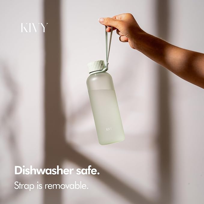 KIVY Slim Water Bottle 22oz Leak Proof Bottle - Image 4