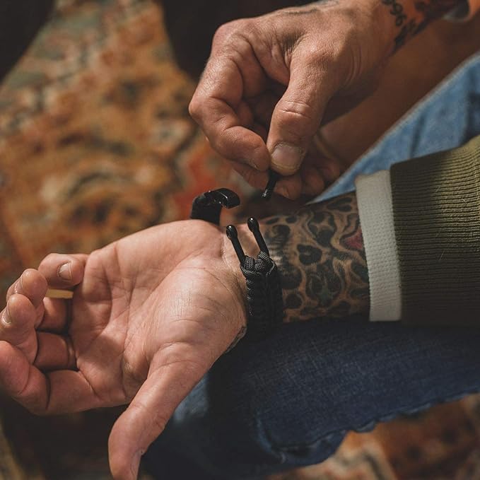 Hero Company Never Forgotten Paracord Bracelet - Image 7