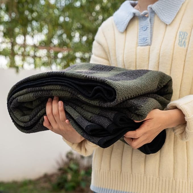 PuTian Merino Wool Blanket - Image 2