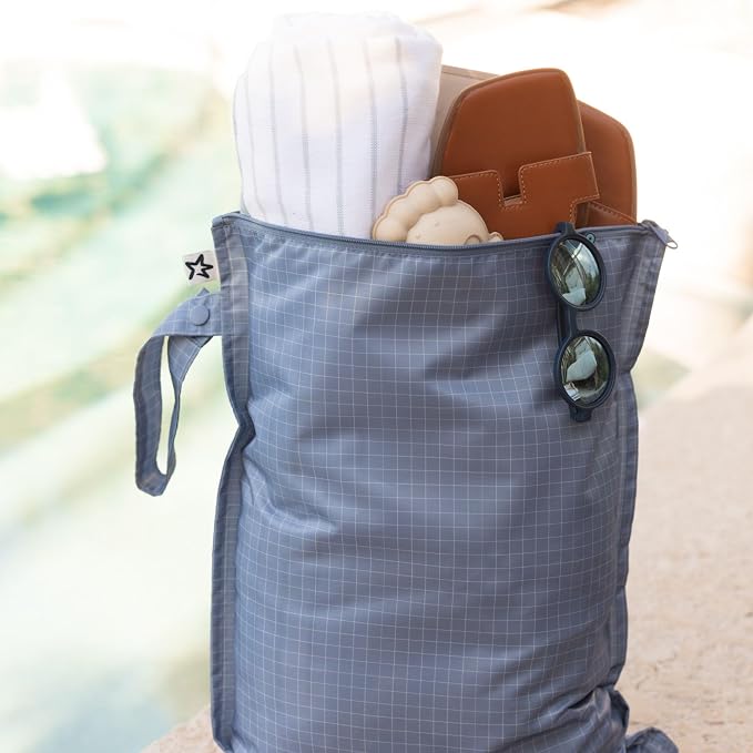 Tiny Twinkle Mess Proof Wet Bags | 2-Pack Reusable Waterproof Wet Bags - Image 5