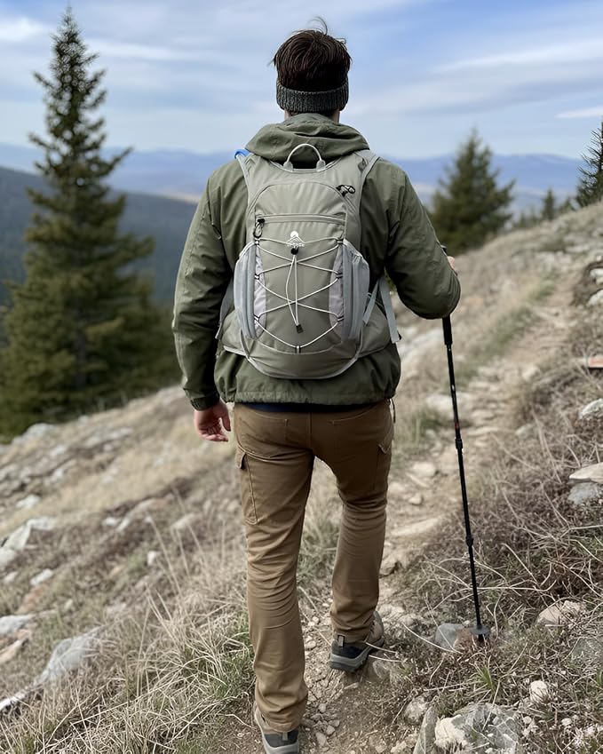 Hydration Backpack with 2L Water Bladder - Image 6