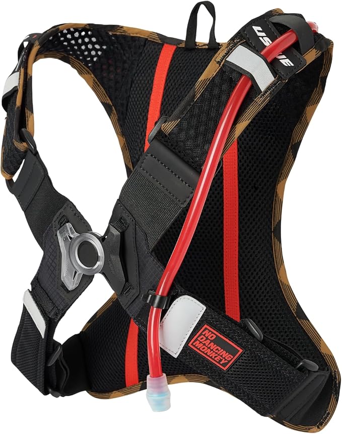 USWE Outlander XC Hydration Pack, Hiking Hydration Backpack - Image 2