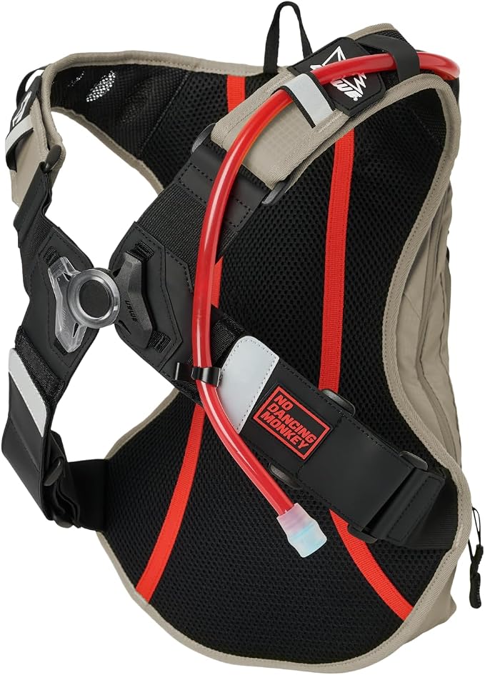 USWE Outlander Moto Hydration Pack, Hiking Hydration Backpack - Image 2