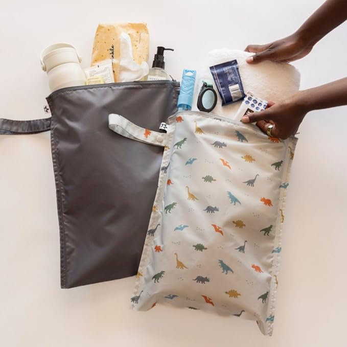 Tiny Twinkle Mess Proof Wet Bags | 2-Pack Reusable Waterproof Wet Bags - Image 2