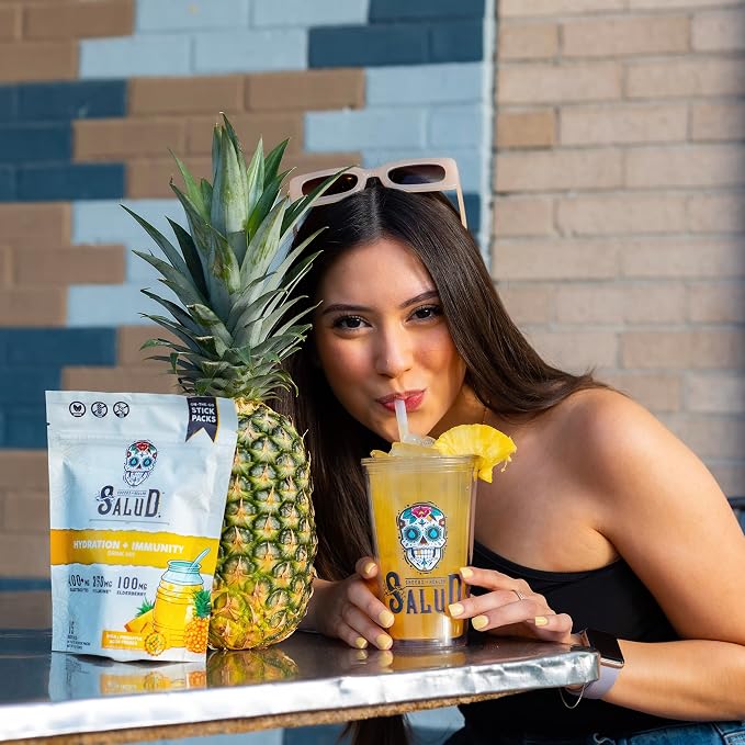 Salud 2-in-1 Hydration Packets + Immunity Electrolytes Powder, Pineapple - Image 7