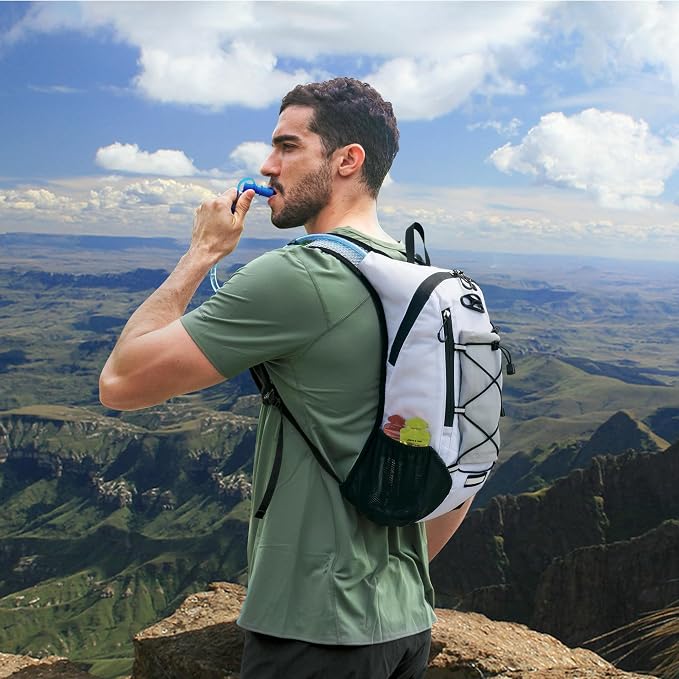 Lightweight Hydration Backpack, Running Backpack - Image 7