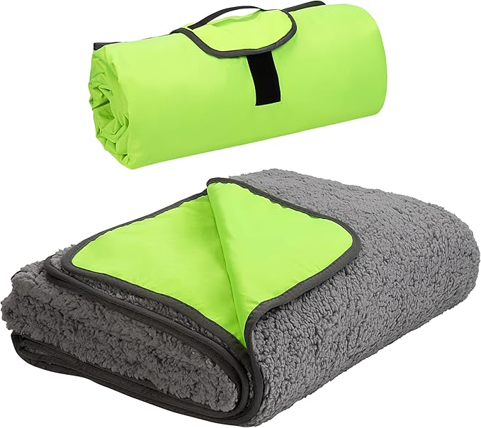 Tirrinia Large Waterproof Outdoor Blanket, Soft Warm Windproof Stadium Blanket by Tirrinia