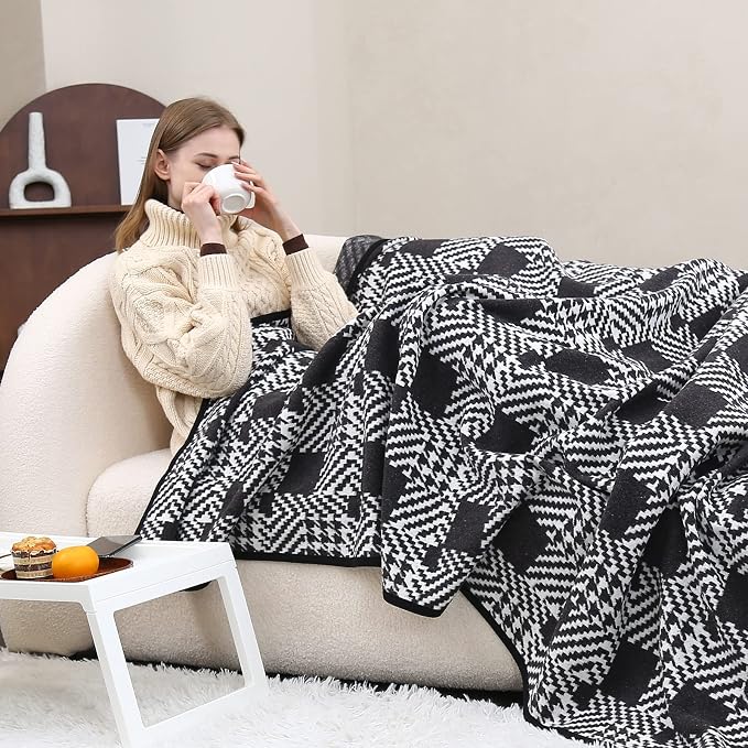 PuTian Merino Wool Blanket - Image 2