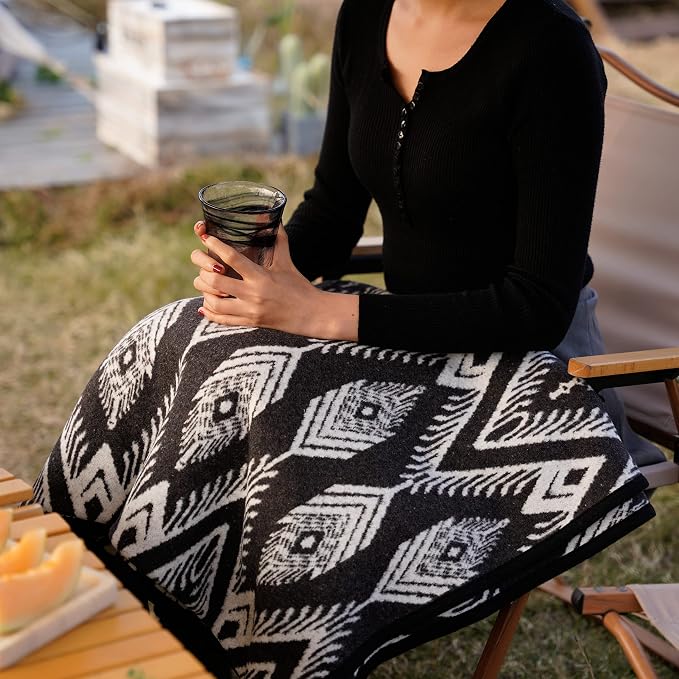 PuTian Merino Wool Blanket Camping Outdoor Blanket - Image 3