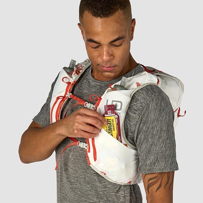 Ultimate Direction Adventure Vest | 17 Liter Capacity Hydration Pack - Image 8