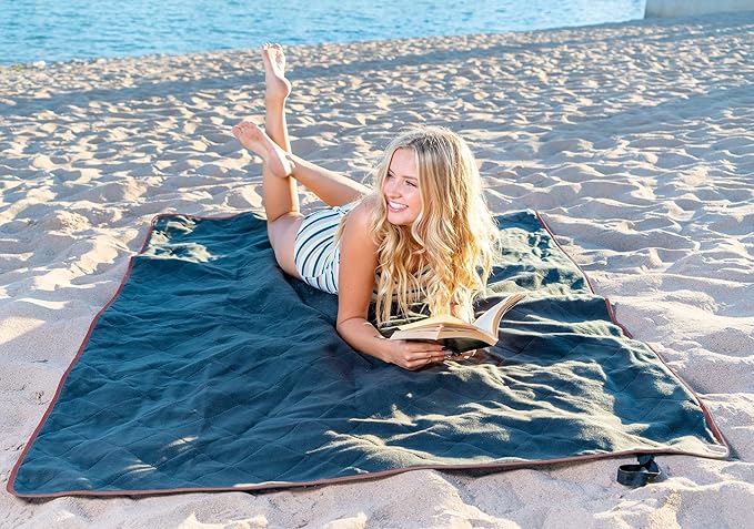BRAWNTIDE Large Outdoor Waterproof Blanket - Image 6
