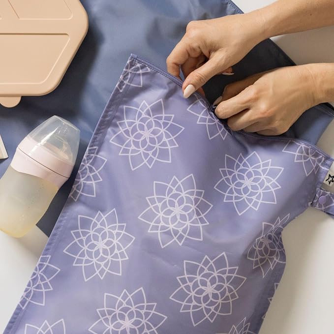 Tiny Twinkle Mess Proof Wet Bags | 2-Pack Reusable Waterproof Wet Bags - Image 2