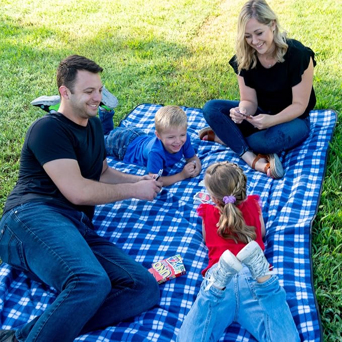 BRAWNTIDE Large Outdoor Waterproof Blanket - Image 5