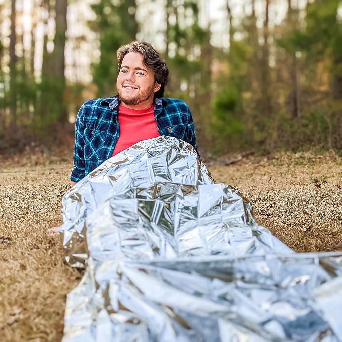Ever Ready First Aid Mylar Rescue Blanket, Large Silver Thermal Sheet - Image 3