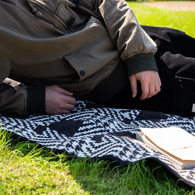 PuTian Merino Wool Blanket - Image 4
