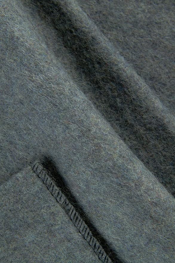 SE Grey 64" x 84" 4-lb. Warm Blanket - Image 4